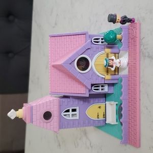 Vintage chapel Polly Pocket